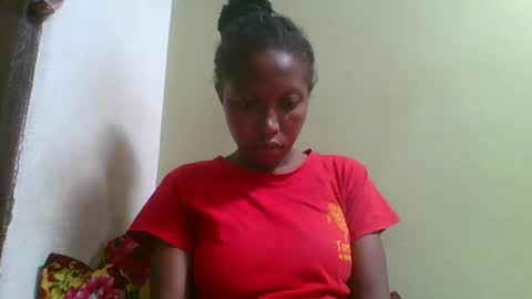 Snapshot of rinah654271 chatting on April 9, 8:31 am rinah654271 online show from April 9, 8:31 am