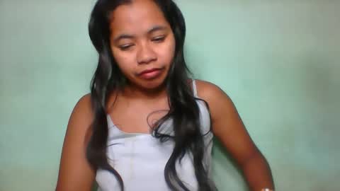 Snapshot of rinah856024 chatting on May 24, 5:45 am rinah856024 online show from May 24, 5:45 am