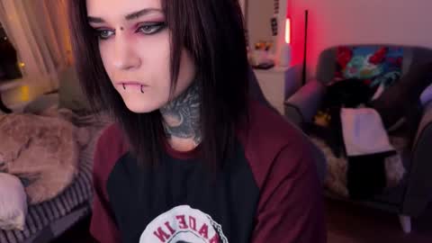   DianaBrite            fansl y online show from December 4, 2:59 pm