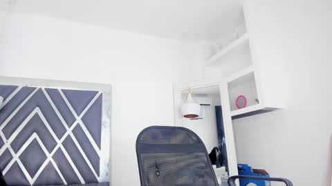 Ririblonde online show from October 17, 4:20 pm