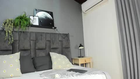 RIRI  online show from October 19, 11:44 am