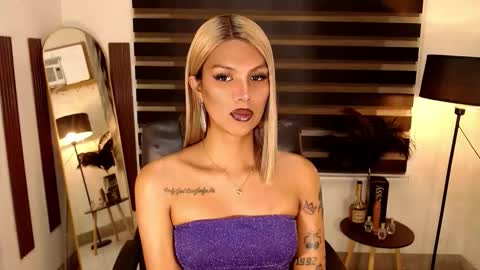 riri online show from October 17, 4:48 am