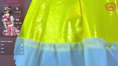 Snapshot of risada_temptation_s chatting on October 15, 4:12 am Risada online show from October 15, 4:12 am