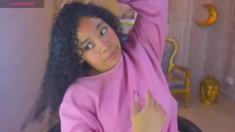 Snapshot of risada_temptation_s chatting on October 26, 12:44 pm Risada online show from October 26, 12:44 pm