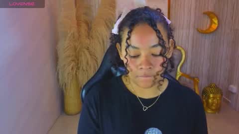 Snapshot of risada_temptation_s chatting on November 5, 2:55 am Risada online show from November 5, 2:55 am