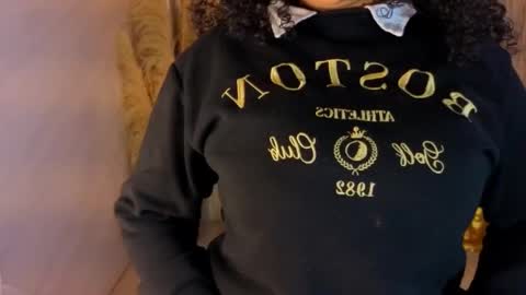 Snapshot of risada_temptation_s chatting on November 26, 4:02 am Risada online show from November 26, 4:02 am