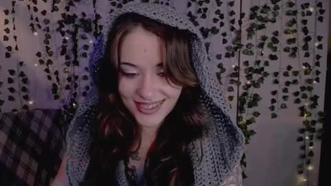 risha_laass online show from March 12, 8:15 pm