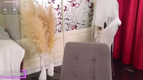 Alice online show from November 22, 1:32 pm