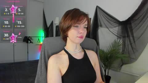 Alice online show from April 12, 8:25 pm