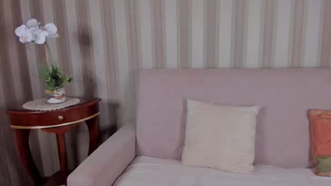 Snapshot of rita_farell chatting on November 3, 8:43 pm rita_farell online show from November 3, 8:43 pm