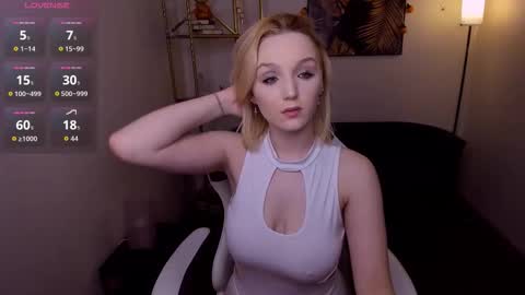 Snapshot of rita_sun_ chatting on October 29, 5:42 am Rita 3 online show from October 29, 5:42 am