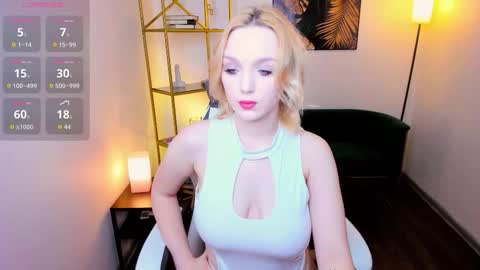 Snapshot of rita_sun_ chatting on November 11, 10:26 am Rita 3 online show from November 11, 10:26 am