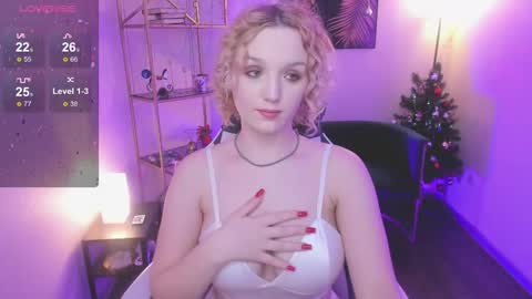 Snapshot of rita_sun_ chatting on December 16, 10:31 am Rita 3 online show from December 16, 10:31 am