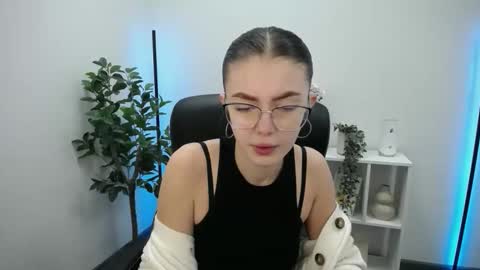 Snapshot of ritaneer chatting on February 1, 9:08 am ritaneer online show from February 1, 9:08 am