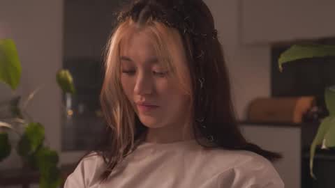 Akemi online show from February 13, 4:36 pm