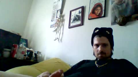 riverphoenix575584 online show from May 8, 5:29 pm