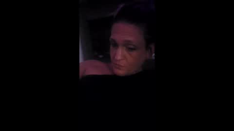 Snapshot of rjeanr chatting on December 18, 9:15 am Randiz online show from December 18, 9:15 am