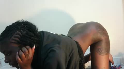 Snapshot of rlessing2 chatting on February 9, 10:03 pm rlessing2 online show from February 9, 10:03 pm