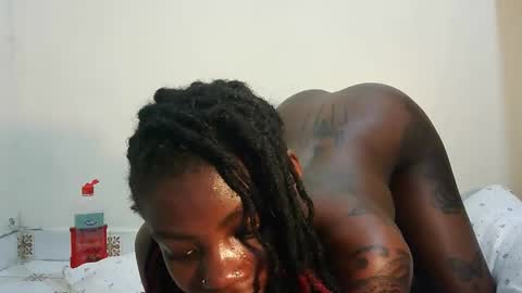 Snapshot of rlessing2 chatting on March 8, 2:04 am rlessing2 online show from March 8, 2:04 am