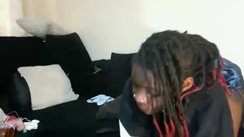 Snapshot of rlessing2 chatting on March 28, 9:42 am rlessing2 online show from March 28, 9:42 am