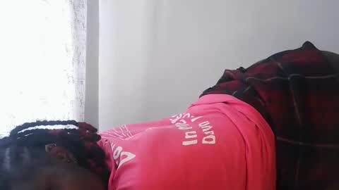 Snapshot of rlessing2 chatting on April 14, 7:36 am rlessing2 online show from April 14, 7:36 am