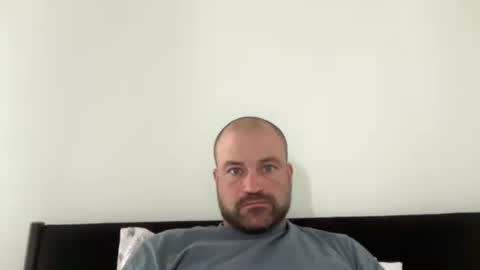 Snapshot of roadking1122 chatting on October 21, 5:57 pm roadking1122 online show from October 21, 5:57 pm