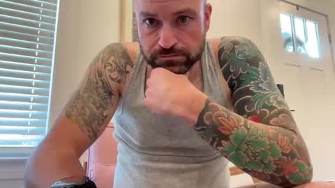 Snapshot of roadking1122 chatting on November 4, 6:40 pm roadking1122 online show from November 4, 6:40 pm