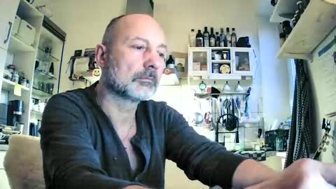 roadrunnerger online show from February 18, 4:59 pm