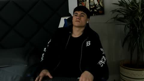 Roan Birkin online show from March 7, 7:33 pm