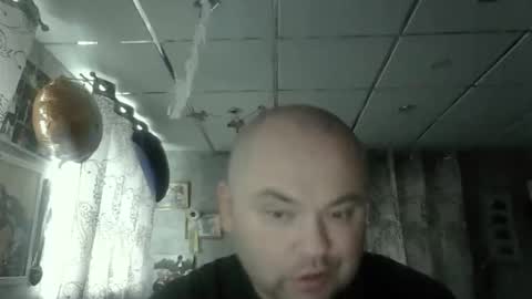 rob18997 online show from November 8, 9:42 am