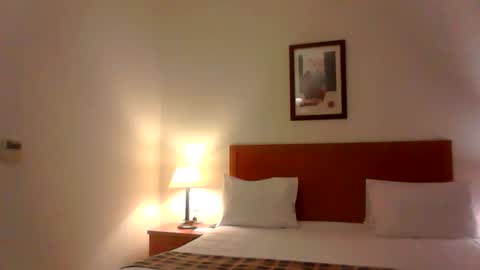 rob18997 online show from November 29, 9:40 pm