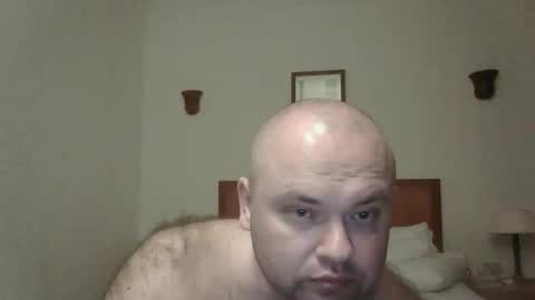 rob18997 online show from December 4, 9:34 pm