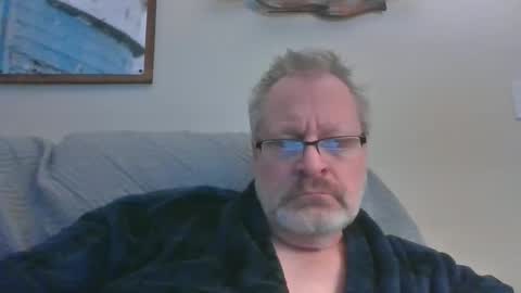 Snapshot of rob872217 chatting on January 20, 1:32 pm rob872217 online show from January 20, 1:32 pm