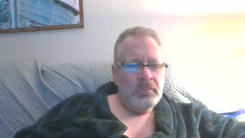 Snapshot of rob872217 chatting on February 7, 8:44 am rob872217 online show from February 7, 8:44 am