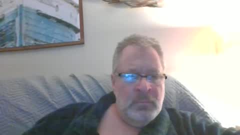 Snapshot of rob872217 chatting on February 23, 10:39 am rob872217 online show from February 23, 10:39 am