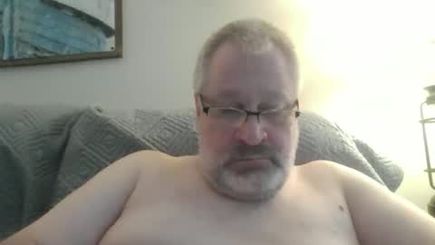 rob872217 online show from March 25, 12:11 pm