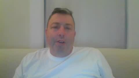 rob_bower_guy online show from November 29, 9:29 pm