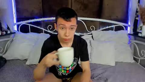 Robbie online show from January 8, 10:39 am