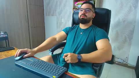 Robby online show from November 6, 11:48 pm