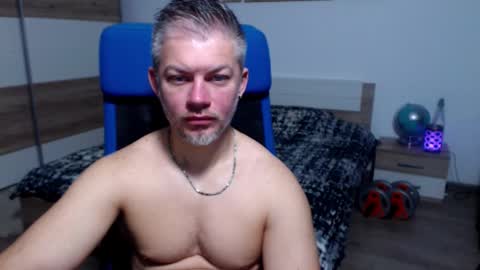 robbyshawz online show from November 4, 5:06 am