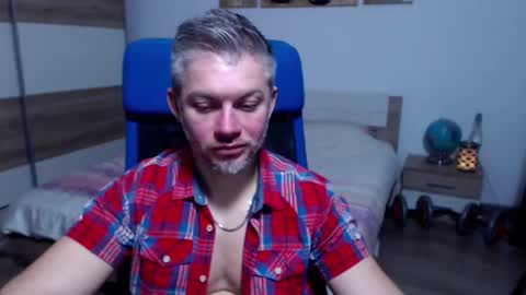 robbyshawz online show from December 19, 7:54 pm