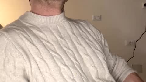 Snapshot of roberpierre_ho chatting on February 14, 2:19 am roberpierre_ho online show from February 14, 2:19 am