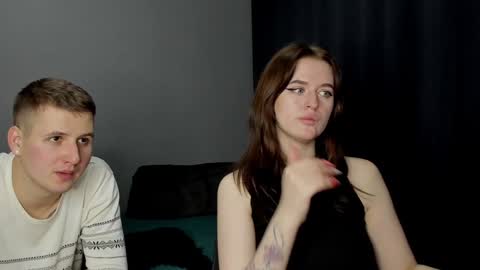 Snapshot of robert_lisa chatting on December 11, 12:34 pm Lisa and Robert i am online all days 900 am GMT3 online show from December 11, 12:34 pm