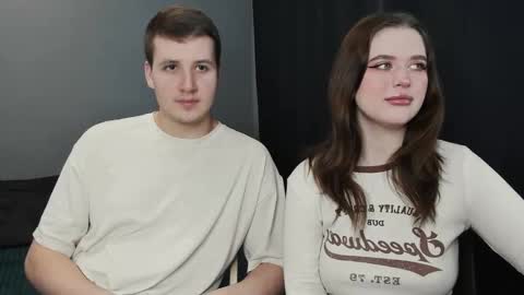 Snapshot of robert_lisa chatting on February 26, 3:21 am Lisa and Robert i am online all days 900 am GMT3 online show from February 26, 3:21 am