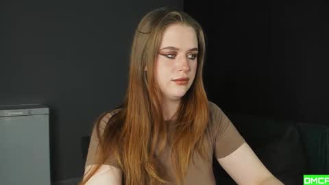 Snapshot of robert_lisa chatting on December 18, 1:22 am Lisa and Robert i am online all days 900 am GMT3 online show from December 18, 1:22 am