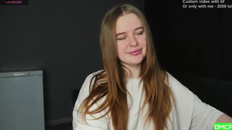 Snapshot of robert_lisa chatting on February 11, 4:17 am Lisa and Robert i am online all days 900 am GMT3 online show from February 11, 4:17 am