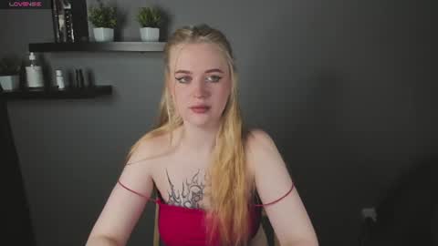 Snapshot of robert_lisa chatting on June 15, 12:35 am Lisa and Robert i am online all days 900 am GMT3 online show from June 15, 12:35 am