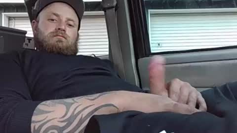 Snapshot of robertd5094 chatting on December 26, 10:09 pm robertd5094 online show from December 26, 10:09 pm