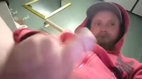 Snapshot of robertd5094 chatting on March 12, 12:57 pm robertd5094 online show from March 12, 12:57 pm