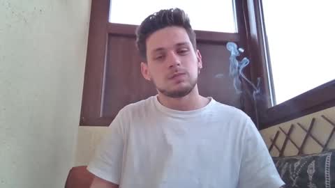 Snapshot of roberto_twink1 chatting on February 5, 7:29 am Roberto online show from February 5, 7:29 am